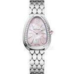 真珠貝のブルガリ：ラグジュアリーとエレガンス